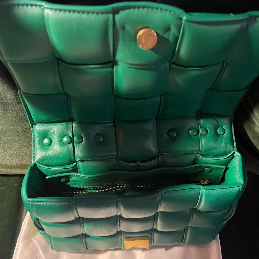 Bottega Veneta Chain Cassette Bag - Picture 5 of 7